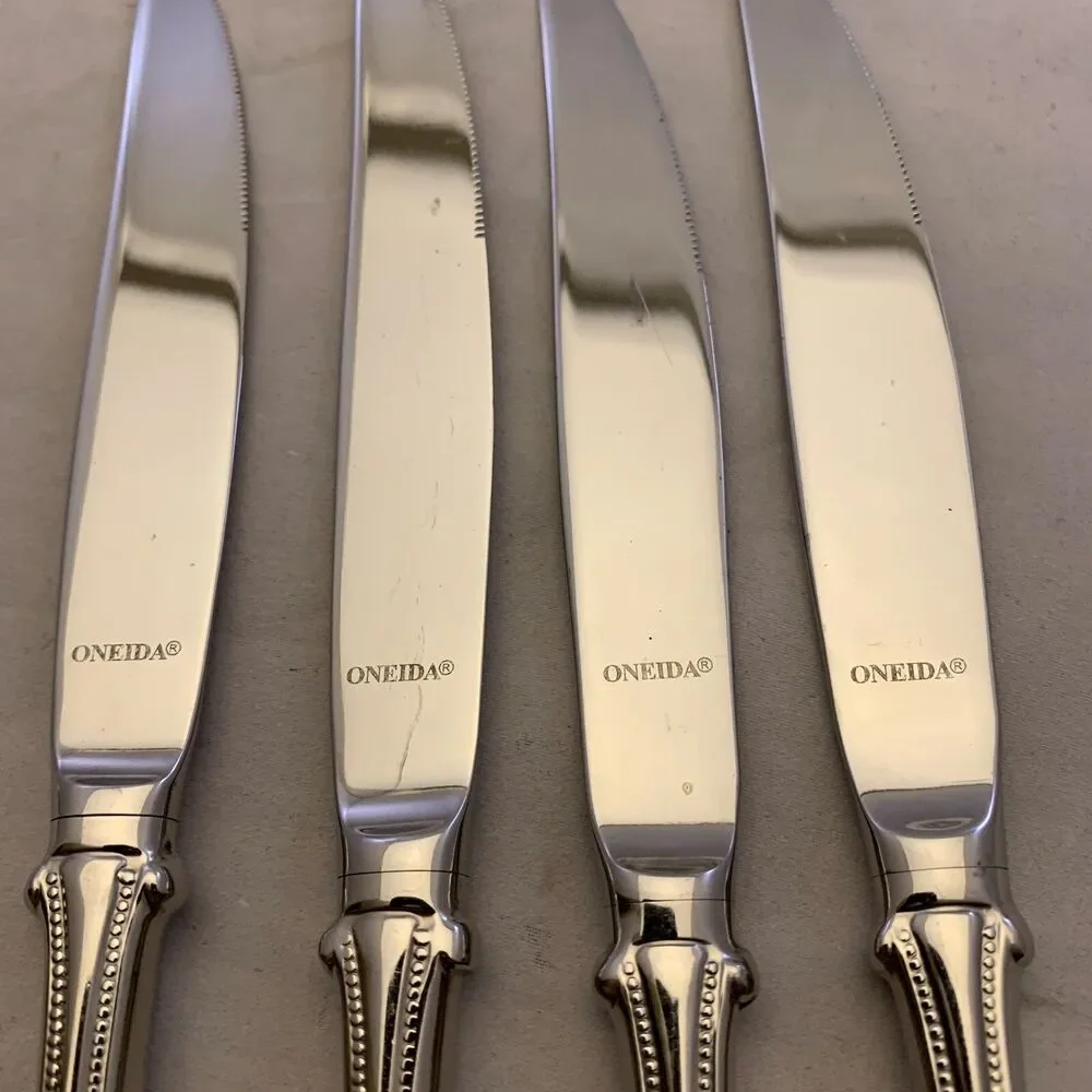 Oneida knives pieces